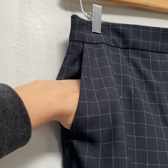 ❗️SOLD❗️Babaton Conan Pants Size 6 - Picture 7 of 10